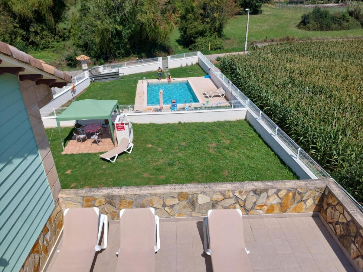 Apartamentos Turisticos El Ponton Arnuero Exterior photo