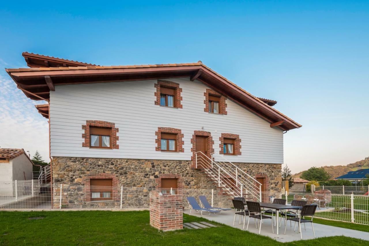 Apartamentos Turisticos El Ponton Arnuero Exterior photo